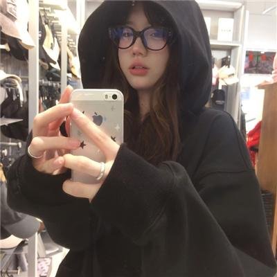 未婚女子